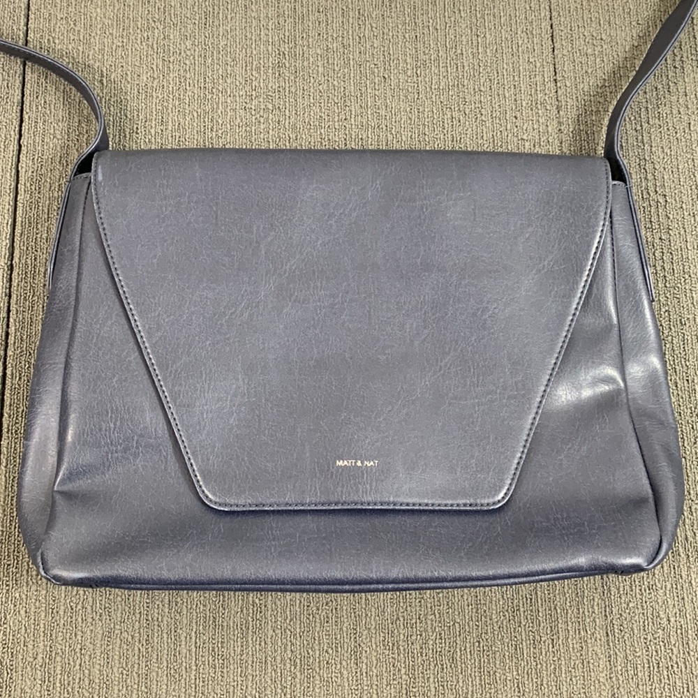 Matt & Nat Messenger Bag Navy Blue Vegan Leather Lesson Laptop Shoulder Bag - Picture 5 of 17